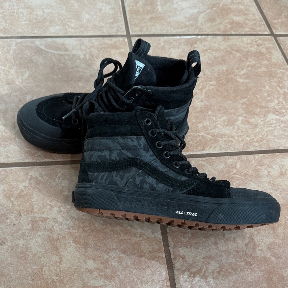 Black camo High-Top vans